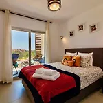 Marvell Design With Heated Pool&playground Apartament *