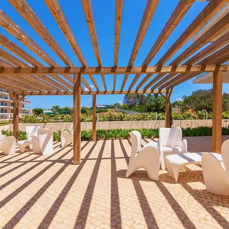 Marvell Design With Heated Pool&playground Appartement *