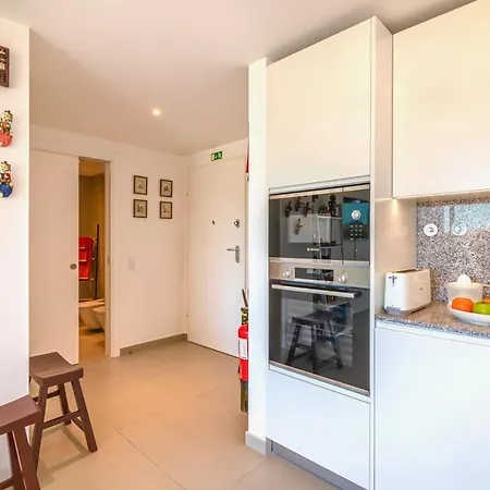 Apartment Marvell Design With Heated Pool&gym&playground