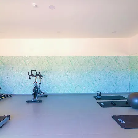 Apartment Marvell Design With Heated Pool&gym&playground